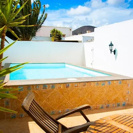 펜션 Guimes Pool House