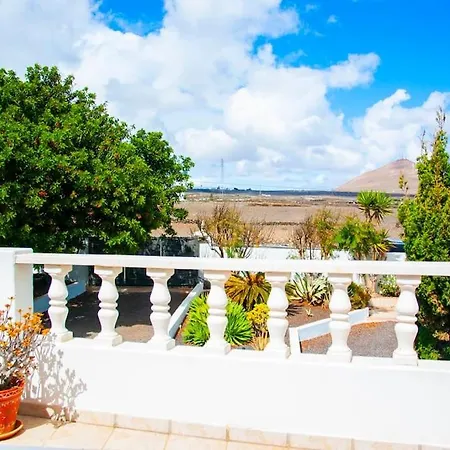 Casa de Férias Guimes Pool House